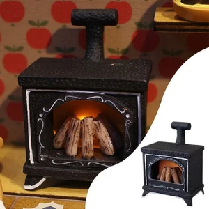 Chimenea miniatura 1:12 con luces LED - Accesorio de decoración de resina para casa de muñecas - Imagen 1 de 7