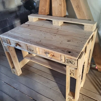 Schreibtisch - Bild 1 von 2