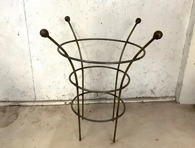 Jaula de tomate topiario de hierro forjado Bella de 22" de alto y enrejado de flores Foto 1 de 2