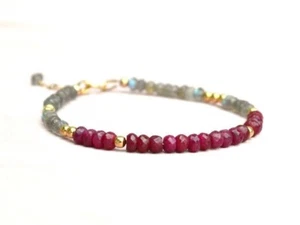 Natürlicher Rubin & Labradorit 2 facettierte Edelstein Perlen Damen Armbänder... - Bild 1 von 12