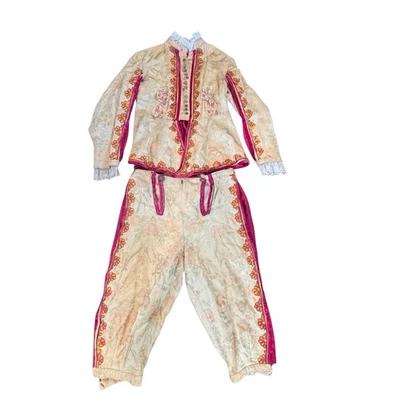 Conjunto Chaqueta y Pantalón Renacimiento CC & Company Disfraz Teatral Hombre 42 Amarillo LEER Foto 1 de 4