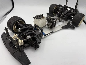 Per parti Kyosho Superten FW-03? FW03 alcune parti perse - Foto 1 di 17