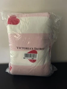 NWT Victoria's Secret Cozy Plush Blanket V Day Hearts Pink & Red 60x50 ๐ - Picture 1 of 3