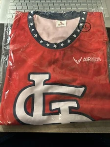 St. Louis Cardinals Baseball Erwachsene Basketball Trikot Größe XL. SGA. Neu im Karton. Versiegelt. - Bild 1 von 3