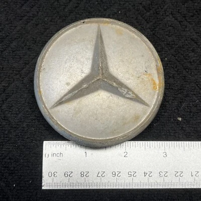 Mercedes Benz OEM Bundt Wheel Center Rim Cap Mexican Hat Hub Dust Cover E0629 - Image 1 of 4