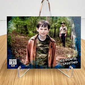 Topps The Walking Dead Road to Alexandria Accidental Shooting 43/50 Blue #18 - Picture 1 of 2