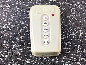 Wayne Dalton kabelloses schlüsselloses Türöffnungssystem Modell 3966 Wandsteuerung - Bild 1 von 3