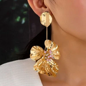 Trendy Accessories Big Flower Earrings Exaggerated Design Ear Accessories - Picture 1 of 4