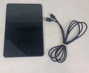 Amazon Kindle Fire HD Model C9R6QM With Power Cord (TESTED) - Picture 1 of 4