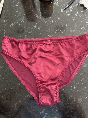 DE COLECCIÓN ~ ROSA K ~ MUJER BRILLANTE satinado y rosa transparente espalda Y2K talla 1x Kmart Foto 1 de 4