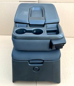 OEM 2019-2023 Chevy Silverado GMC Sierra Tahoe Center Console Jump Seat storage - Picture 1 of 15