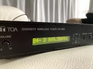 TOA Diversity wireless tuner WT-4800 Radio Broadcast Transmitter - Picture 1 of 2
