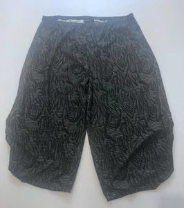 Taking Shape Sz 22 Black & Grey Striped Cropped Harem Style Warmer Poly Pants - Picture 1 of 5