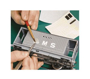 4 Pack Lionel 1449 Clear 14V Bulbs – Replacement Lamps For O/O27 Gauge Trains (Parts & Accessories) 2 thumbnail image