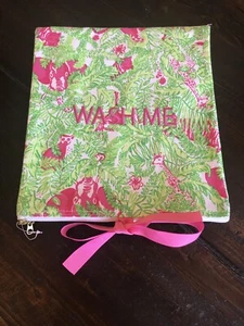 New Without Tag Lilly Pulitzer Green Animal Theme Wash Me Wear Me Travel Bag - Picture 1 of 8