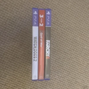 PS4 GAME BUNDLE - WATCH DOGS 2 + MAP ACCESSORY, GOD OF WAR, FAR CRY 4 - Picture 1 of 14