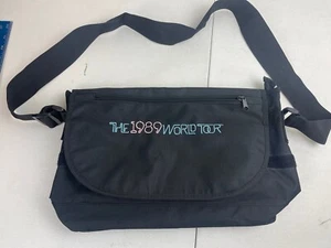 Taylor Swift Merch - 1989 World Tour Black Shoulder Tote Messenger Bag - Picture 1 of 4