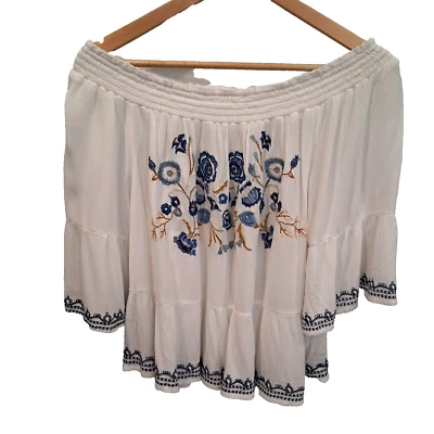 Top campesino Xhilaration floral con hombros descubiertos talla L bordado boho playa Foto 1 de 4