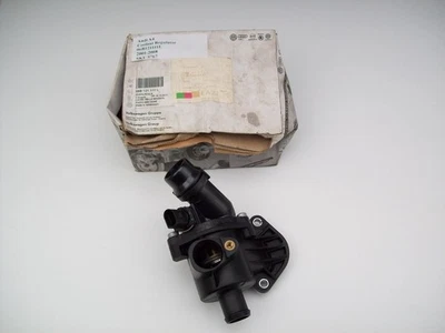 Audi A4 Coolant Regulator 06B121111L - Изображение 1 из 3