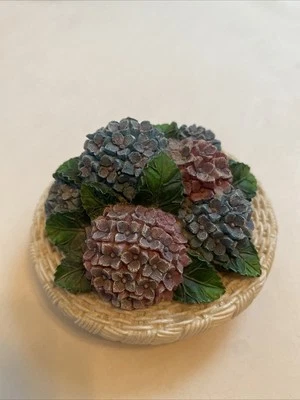 Our America Yankee Vela Hortensia Púrpura Azul Flores Tarro Tapa Tapper Foto 1 de 3