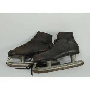 Vintage Leder Schlittschuhe von Fagan Made in Canada Film TV Requisite - Bild 1 von 9