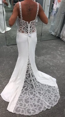 Vestido de novia talla 8 no alterado.   Foto 1 de 3