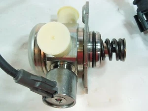 FERRARI F12 Berlinetta, F12 TDF FF GTC4 Lusso Left Fuel Pump NEW OEM 290032 - Picture 1 of 4