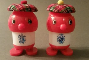 VINTAGE CUTE SCOTTISH SHAKERS ORIGINAL CONTAINER BY LUCKY CLOVER SALT & PEPPER  - Picture 1 of 8