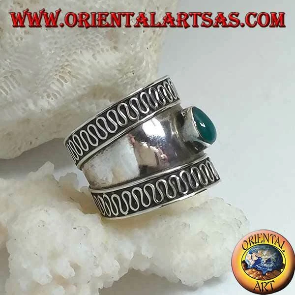 Anello Argento 925‰ a fascia larga con agata verde e serpentina a contorno, Bali - Immagine 1 di 1