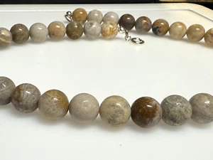 Vintage Sterling Silver Necklace 925 Jewellery Beaded Stone Fossilized Coral - Picture 1 of 8