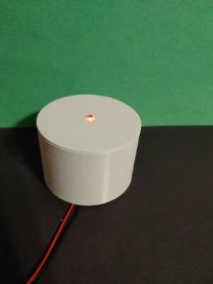 4-pack N scale 1:160 30ft flat top Oil/Water storage tanks w blinking Red LED - Image 1 of 4