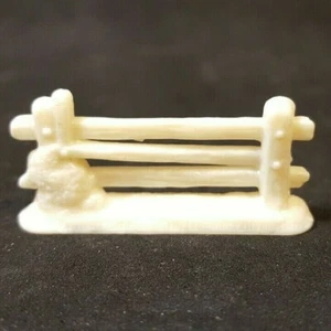 1950 POST FENCE/BUSH German Margarine Figure Plastic Prize "HAMKER" 001 - Bild 1 von 4