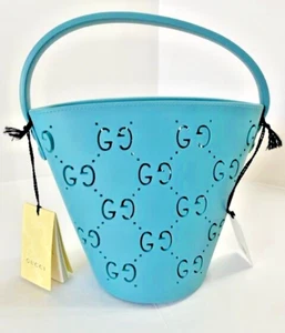 NEW GUCCI Bucket Bag KID GG Top Handle Rubber COA INCLUDED Beach Shower Bag $800 - Picture 1 of 11