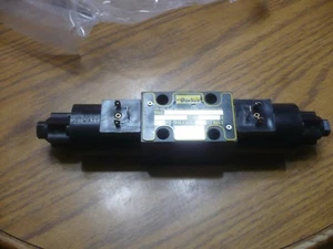 New Parker D1VW004CNYPMS55 Valve - Picture 1 of 5