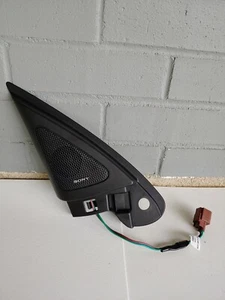 2010-2012 FUSION Left Door Speaker Sail Panel Sony Tweeter Window Corner Trim - Picture 1 of 11