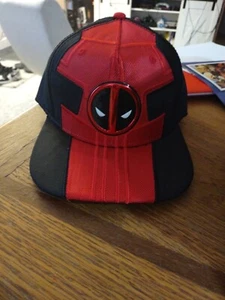New With Tags Marvel Deadpool Snapback Hat Cap Liquid Chrome - Picture 1 of 1