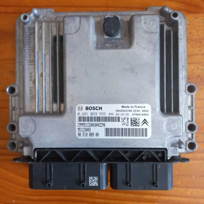 CALCULATEUR PEUGEOT  PARTNER  1.5 HDI  BOSCH MD1CS003  0281039555 / 9851888980 - Image 1 of 2