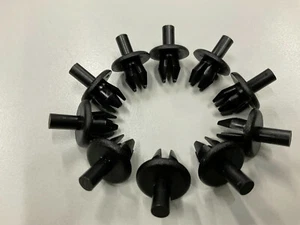 10x Original Opel Spreiznieten Innenradhaus 90087290 / YQ00125980 neu - Bild 1 von 4