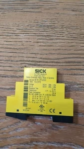 Sick UE10-2FG2D0 1043915 Safety Extension Relay - Picture 1 of 2