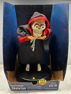 NOS Gemmy Animated Skeleton Singing Dancing Holding Head Halloween Prop 2000s - Picture 1 of 4