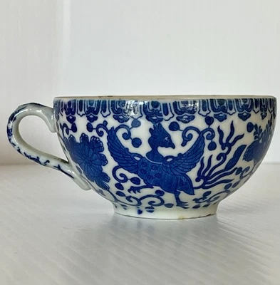 Antique Japanese Blue & White Flying PHOENIX BIRD Porcelain TEA CUP Phoenixware - Image 1 of 4