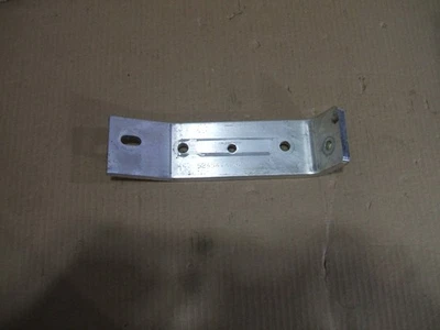 Correa de montaje del motor Polaris 500 Edge X 2003 para mano derecha (Mag SIde), P/N 5245474 Foto 1 de 3