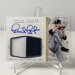 2015 National Treasures Collegiate Philip Pfeifer Rookie Patch Auto /99 - Bild 1 von 2