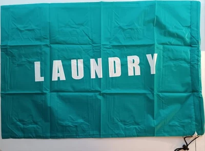 Nova Bolsa de Lavanderia Jumbo 24x36" com Fechadura de Cordão Cor Turquesa e Estampa Branca - Imagem 1 de 4
