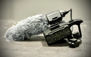 Sony XLR Adapter Kit - XLR-K1M For Sony Cameras - Picture 1 of 1