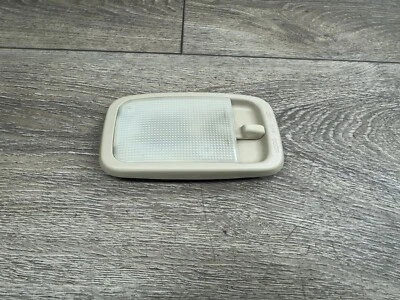 98-99 Toyota Avalon Tan Overhead Rear Center Dome Roof Map Light Stanley 8155📷 - Image 1 of 4