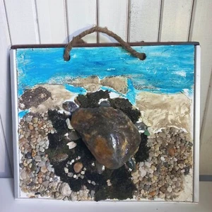 "Imagen original de arte de pared con piedras de mar ""La tortuga" - Imagen 1 de 7