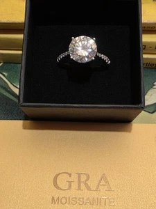 SOLITARIO IN ARGENTO 925 E DIAMANTE MOISSANITE 3 CT. NUOVO, MISURA 19 - Foto 1 di 2