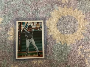 1995 Topps Derek Jeter #199, & Topps 2002 #160 Albert Pujols - Picture 1 of 6