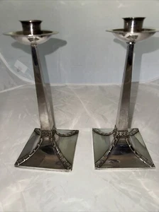 ARTS & CRAFTS MOVEMENT SILVER PLATED PAIR OF CANDLE STICKS - Picture 1 of 7